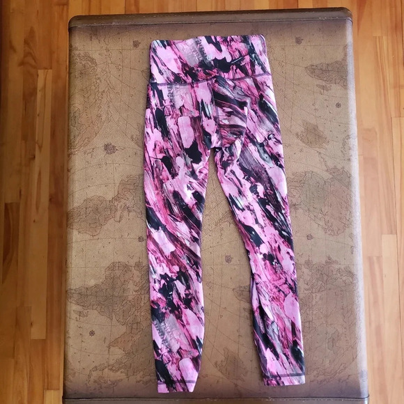 *LULULEMON Wunder Train, Size 4, 25" - Picture 6 of 7